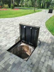 Люк под брусчатку Брус Ли Стальной, Съемная дверца Люк под брусчатку Брус Ли Стальной, Съемная дверца