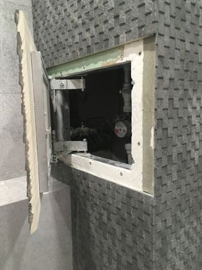 Люк под плитку Нажимной Секрет-Лайт 200*400 Люк под плитку Нажимной Секрет-Лайт 200*400