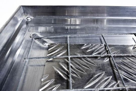 Напольный люк Премиум 54 мм 2 створки 200*1350 Напольный люк Премиум 54 мм 2 створки 200*1350